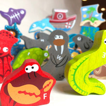 Load image into Gallery viewer, Ocean A to Z Puzzle & Playset