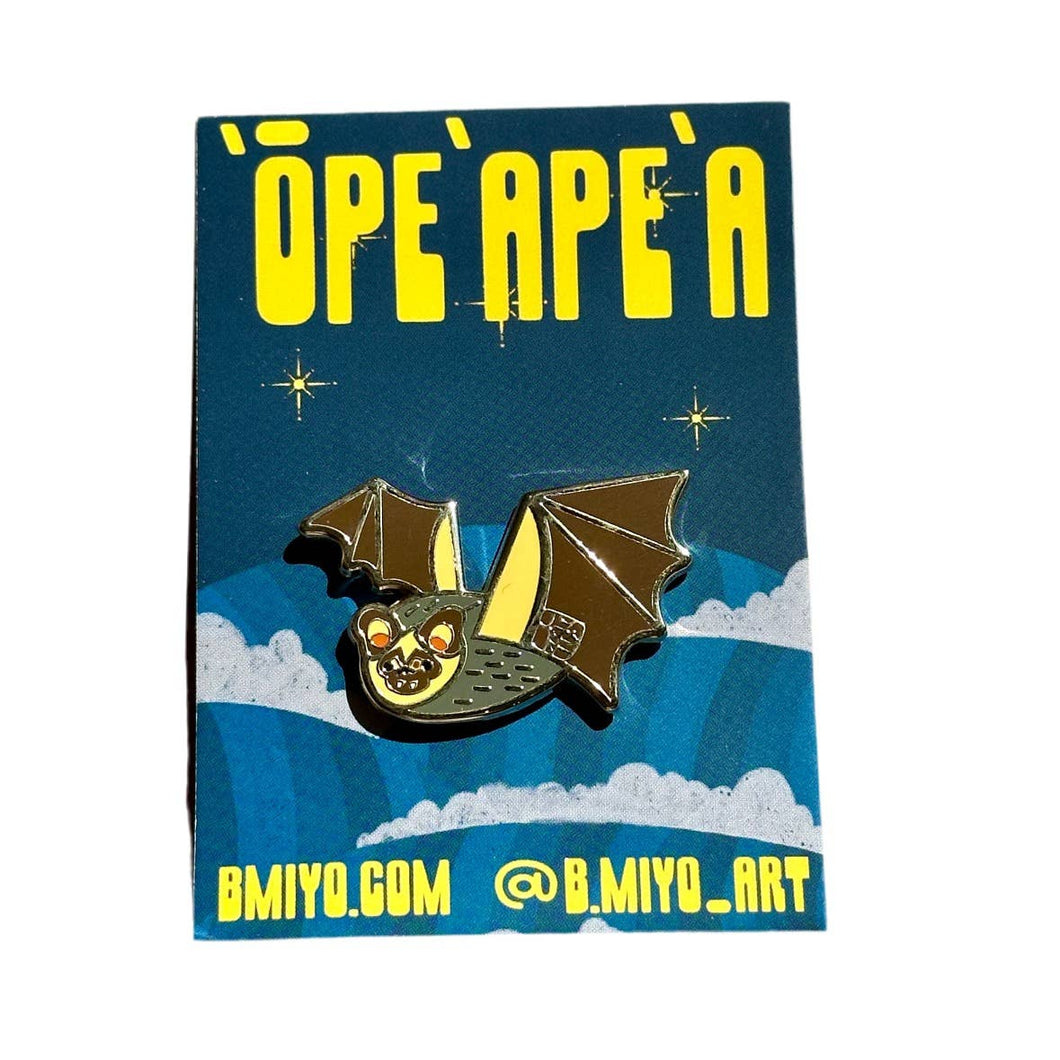 ʻŌpeʻapeʻa Enamel Pin